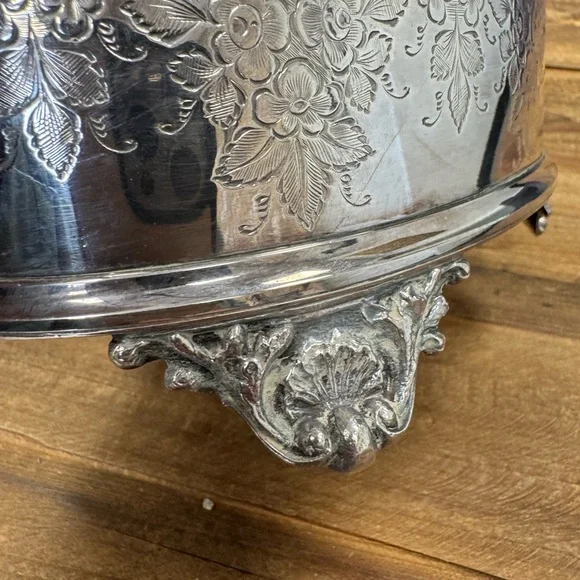 Stunning silver plated large footed bisc box with lions
